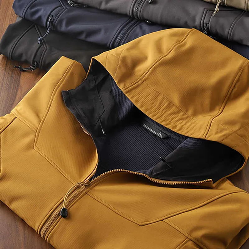 Wholesale 100% Polyester Lightweight Sportswear Waterproof Jacket Outdoor Soft Shell Sports Jacket Unisex Windbreaker Jackets